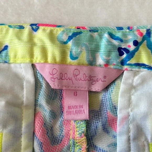 Lilly Pulitzer Shorts Size 6 - Picture 4 of 8